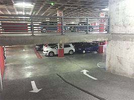 alquileres de plazas de parking en cordoba Parking La Ribera